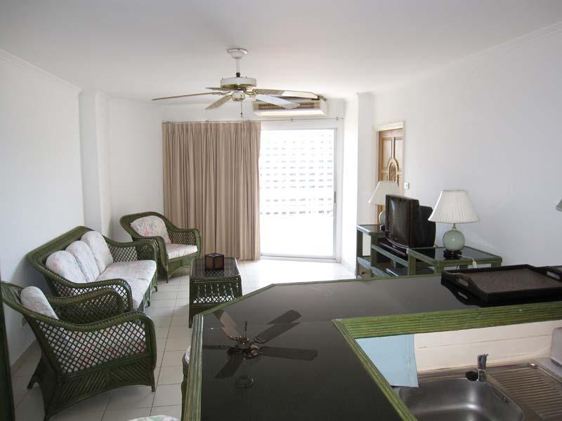 buy or sell 1 bedroom apartment with 64 SQM located in the famous Viewtalay 1 at