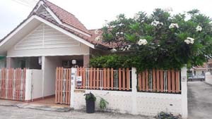  Kleines Stadthaus mit 2 Schlafzimmern und 2 Bädern östlich von Pattaya at 